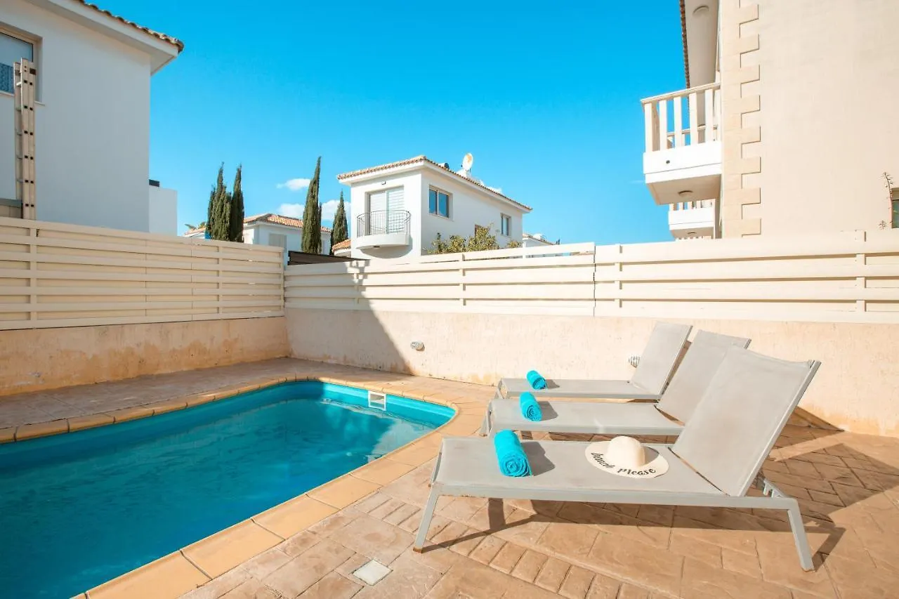Protaras Holiday Villa 035 0*,